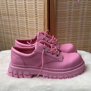 Delia’s Dolls Kill Pink Teen Craft Oxford Loafer Boot